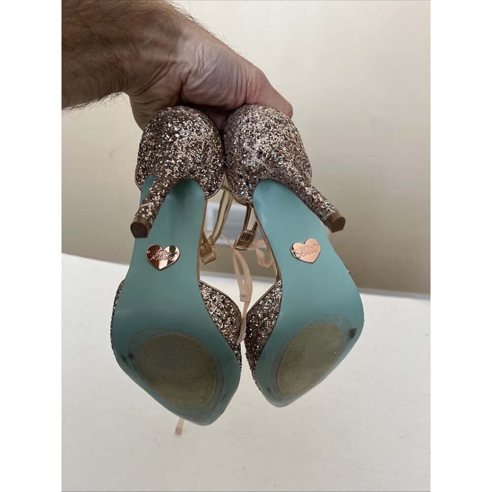 Betsey Johnson Stela Stiletto Heels Size 8.5 Champagne Glitter - Picture 6 of 7